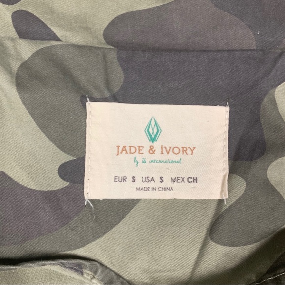 Jade & Ivory Floral Embroidery Camouflage Camo Jacket Women's Size Small - Picture 7 of 8